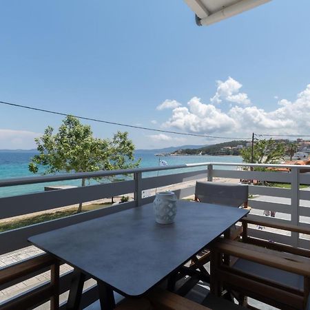 Ferienwohnung Golden Seaside 2 Nea Roda Exterior foto