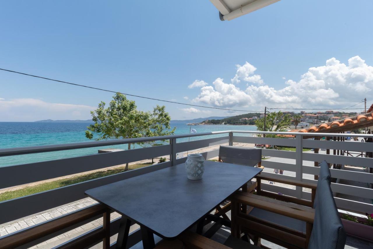 Ferienwohnung Golden Seaside 2 Nea Roda Exterior foto