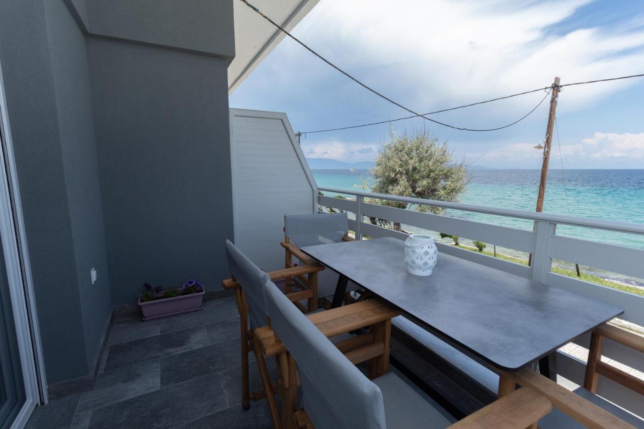 Ferienwohnung Golden Seaside 2 Nea Roda Exterior foto